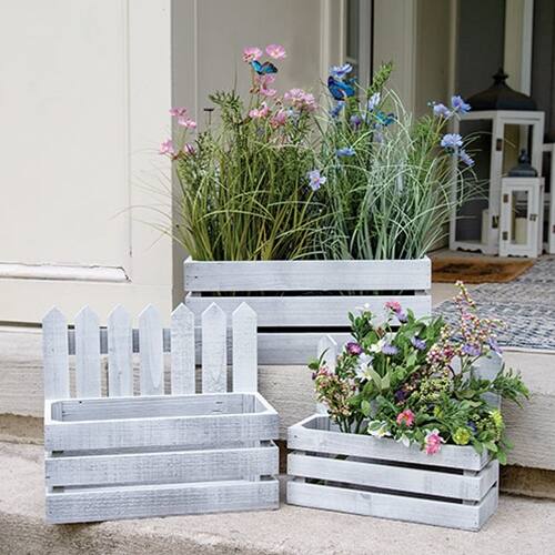 Angle. BreeBe - 3/Set - White Wooden Picket Planter Boxes - White.