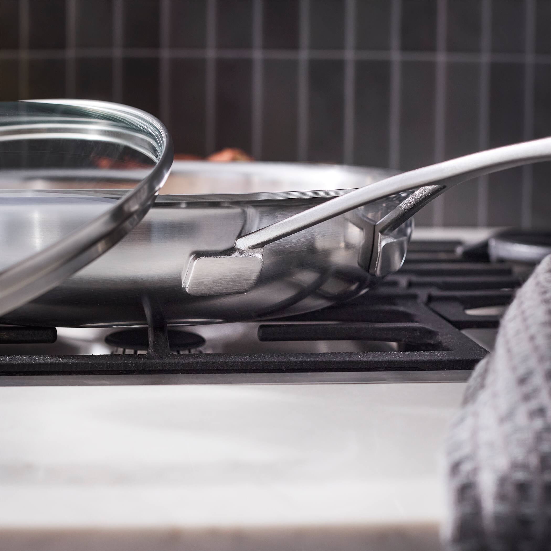 Alt View 5. Demeyere - Demeyere Industry 5, 11 Inch Fry Pan with Lid, 5 Ply Made in Belgium - Stainless Steel.