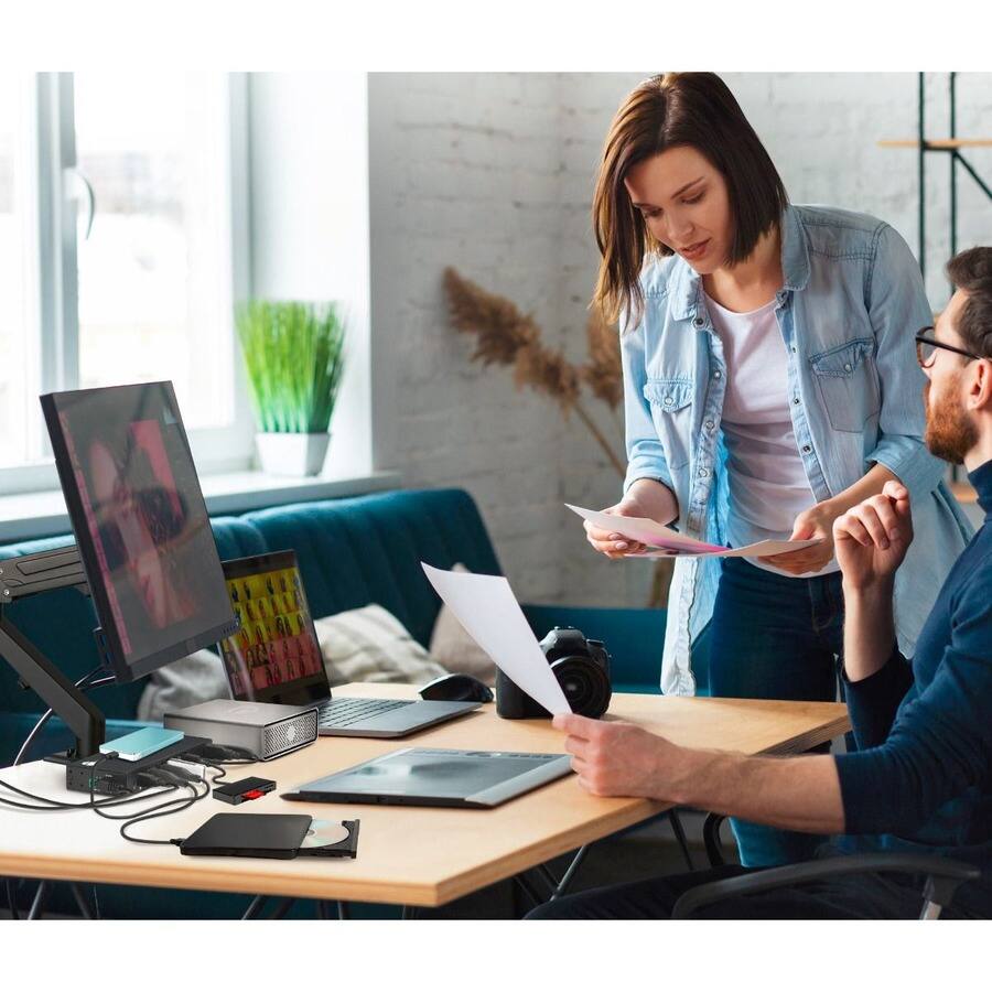 Alt View 3. SIIG Inc - SIIG 10 Port Industrial USB 3.1 Gen 1 Hub with Dual USB-C & 65W Charging - 5Gbps Data Transfer Rates - 7x USB-A 5Gbps - Black.