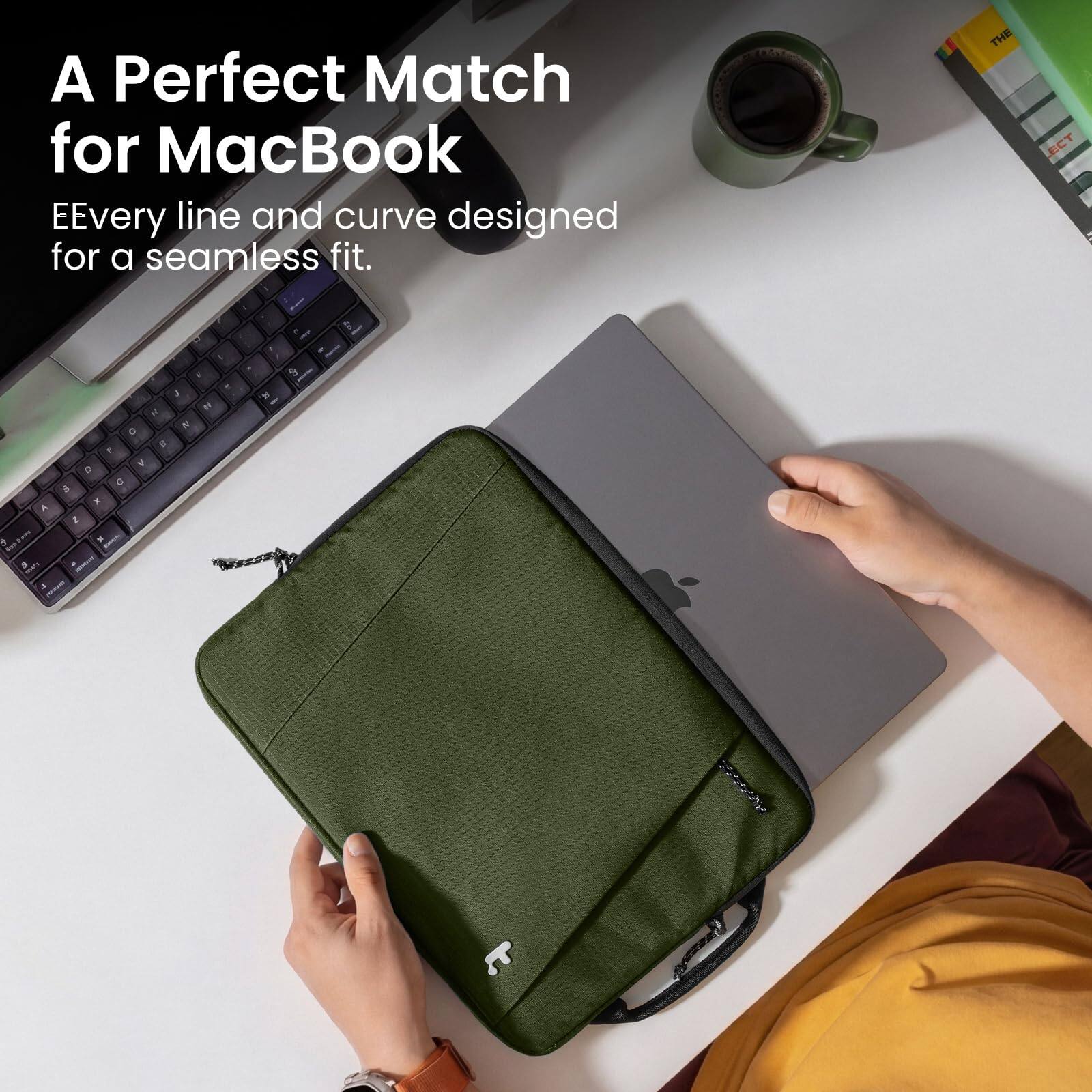 A Perfect Match for MacBook  
Every line and curve designed for a seamless fit.