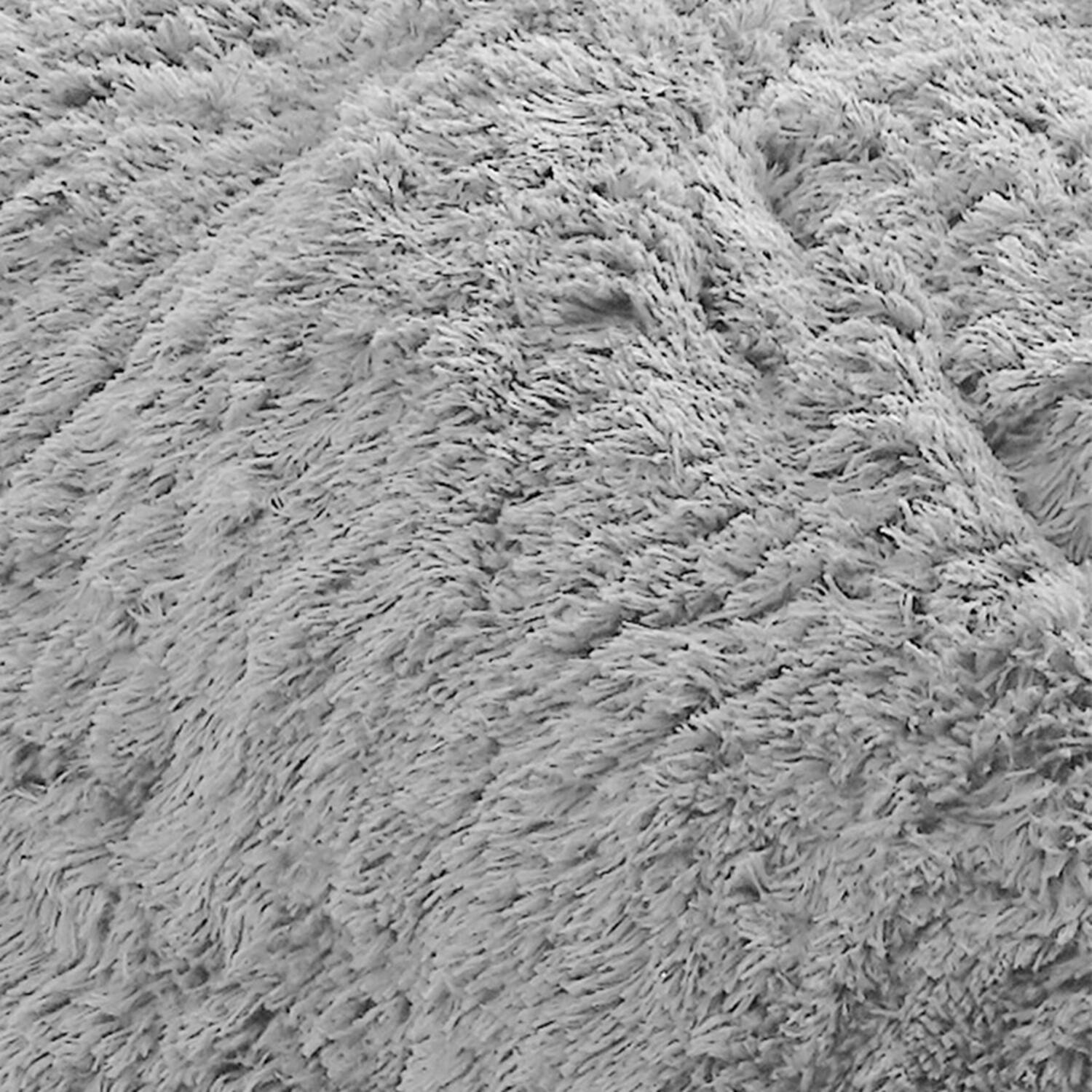 Left. Sweet Home Collection - 3 Piece Plush Shaggy Comforter  and Pillow Sham, Ultra Soft Faux Fur Decorative Bedding - Queen - Silver.