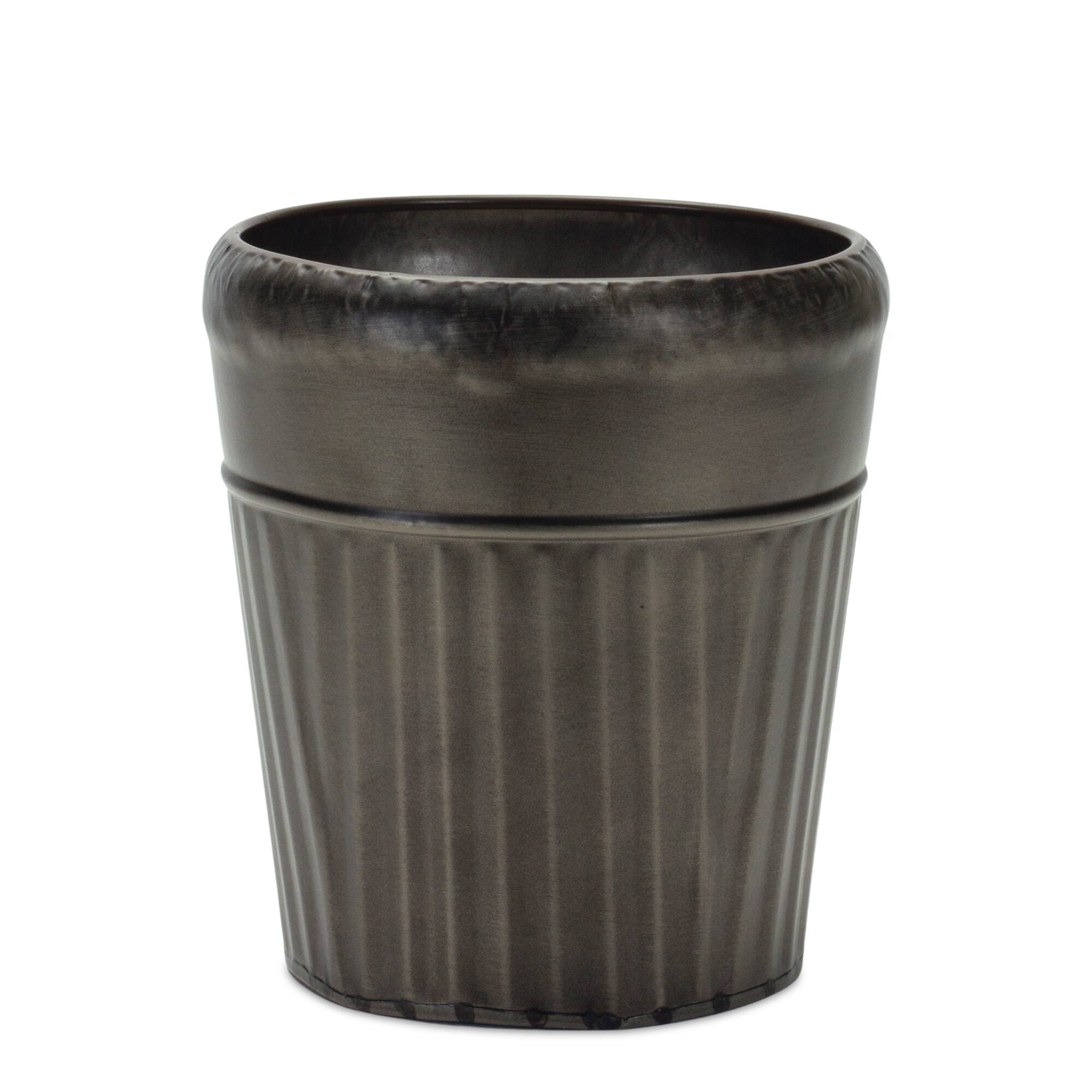 Left. BreeBe - Pewter Metal Planter with Tapered Design (Set of 3) - Grey.