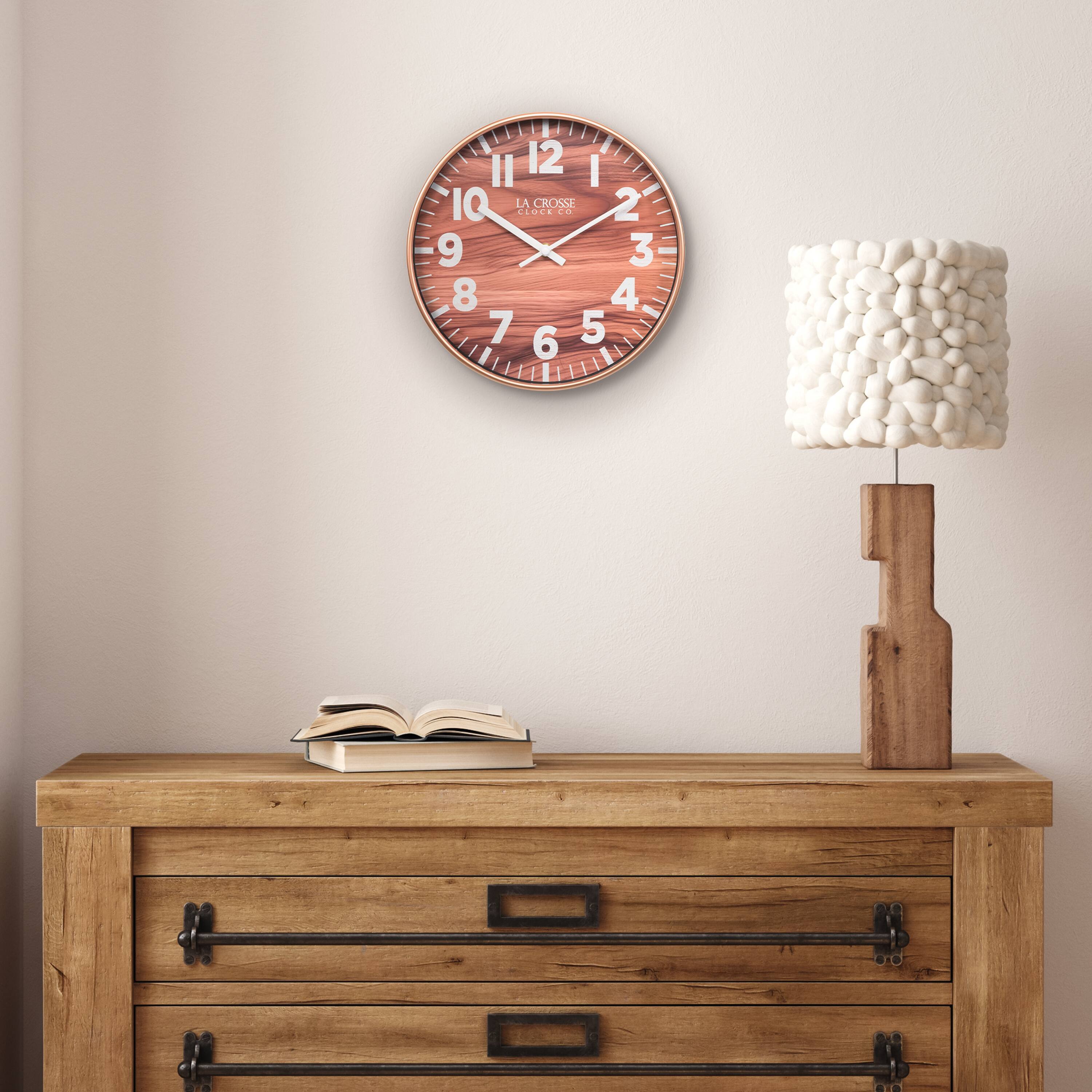 La Crosse  
La Crosse Clock Co.