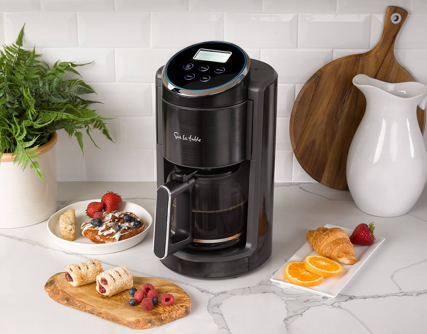 The text on the image is "Sia latable la table." The corrected and grouped text is:

"Sia la tavola la table."