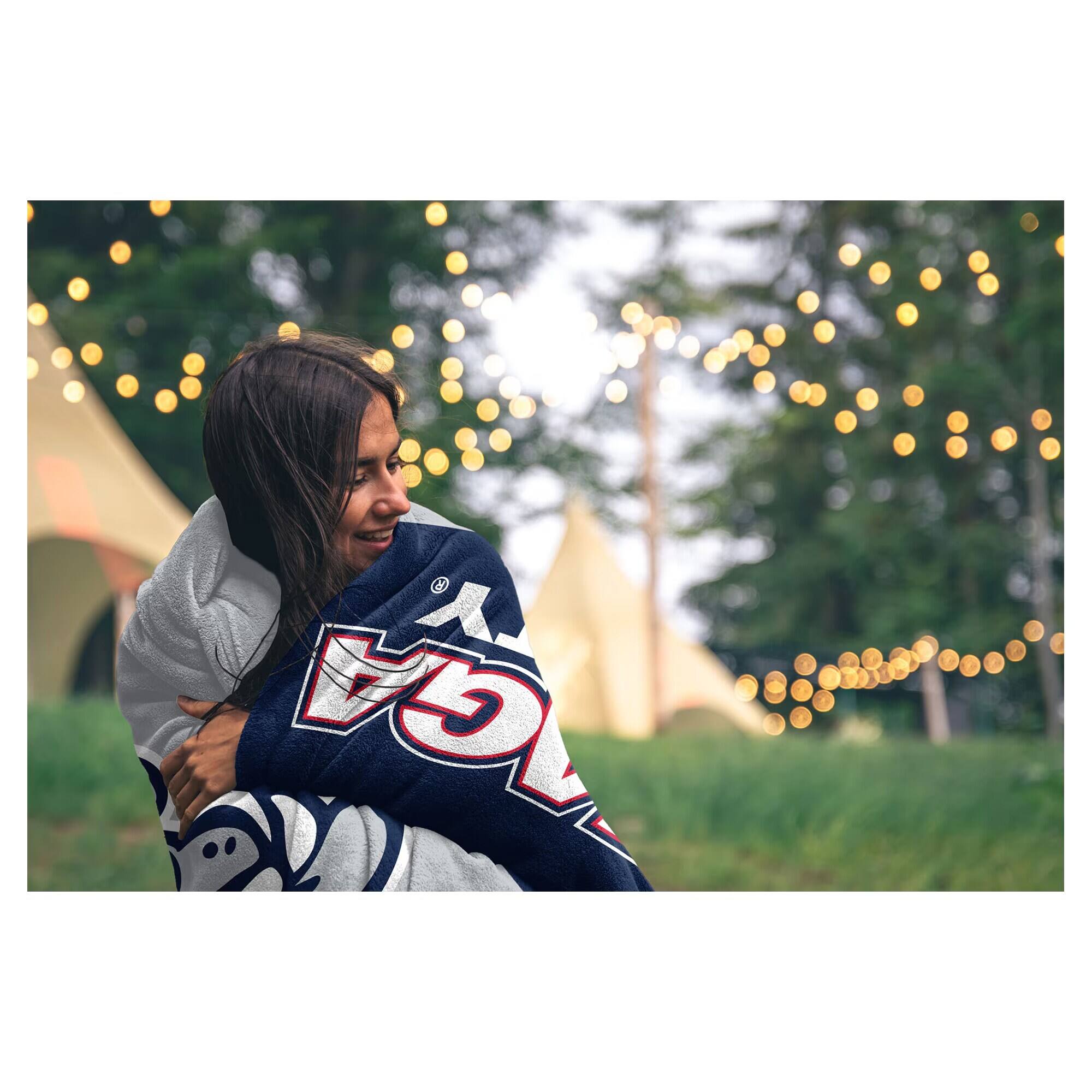 Alt View 1. Pegasus - Gonzaga Bulldogs 50" x 60" Endzone Ultra Soft Throw Blanket - Multicolor.