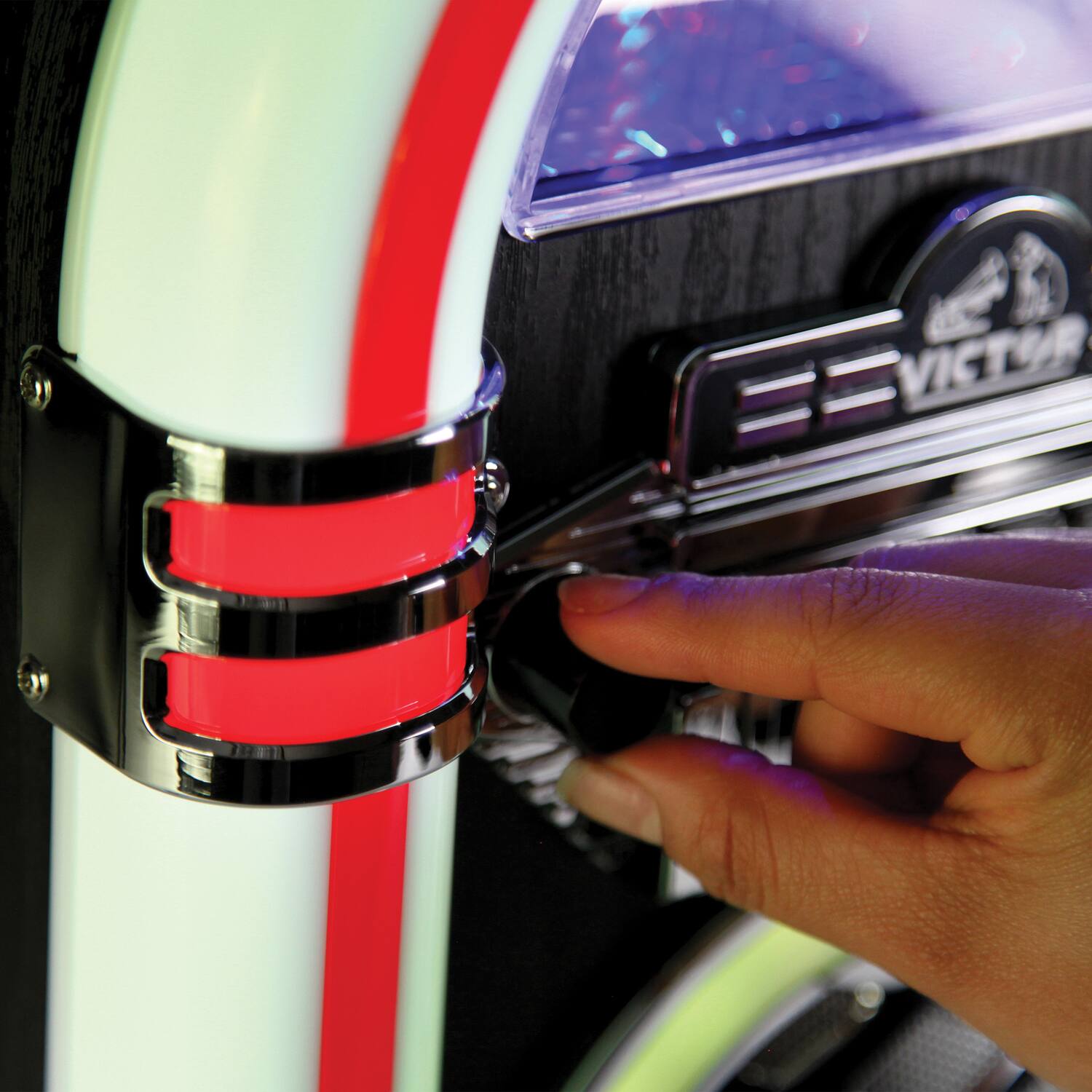 Alt View 8. Victor - Victor WILSHIRE Desktop Bluetooth LED Jukebox Speaker with FM Radio - Mahagony - Brown.