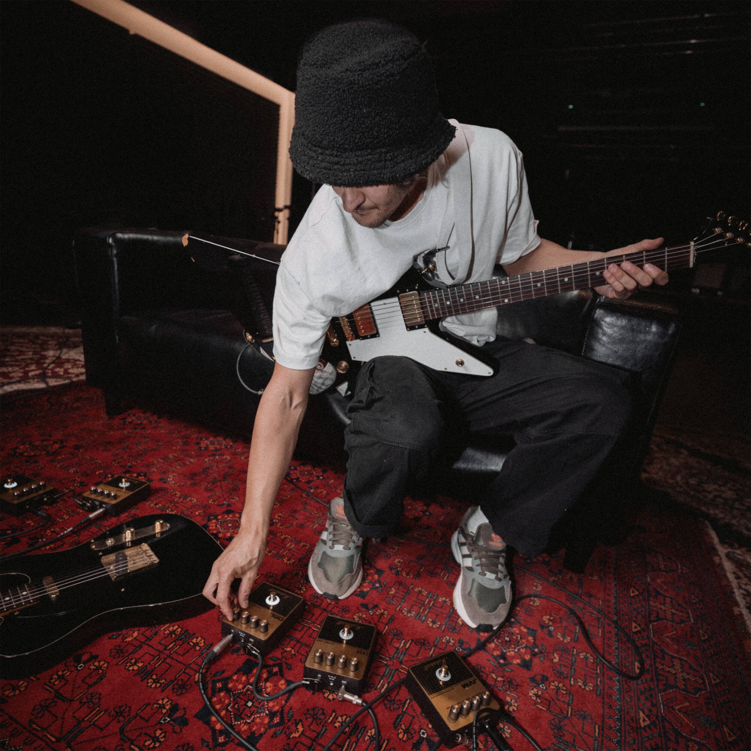 Alt View 5. Marshall - JCM900 Overdrive/Distortion Pedal - Black and Gold.