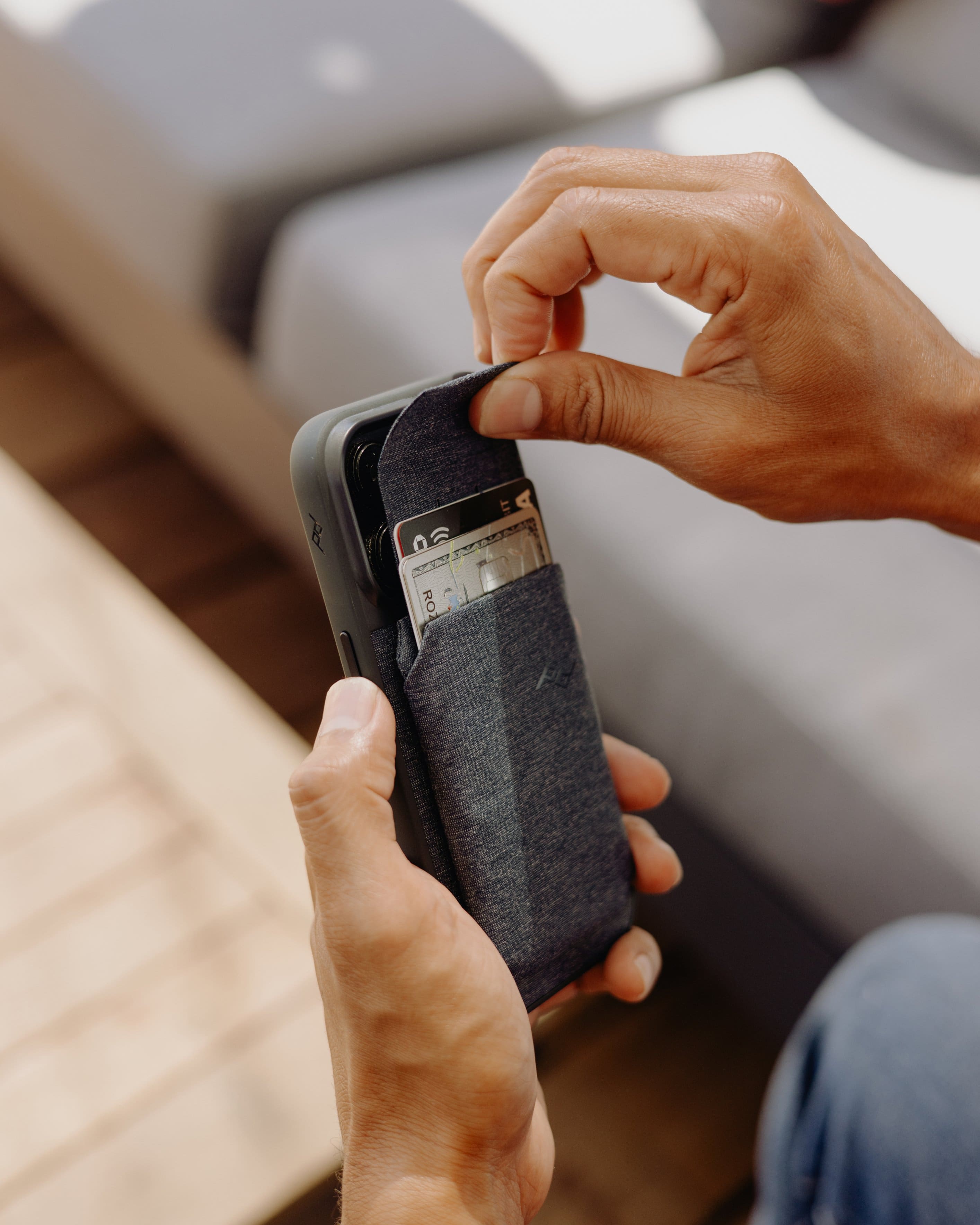 Alt View 18. Peak Design - Mobile Wallet Slim - Charcoal.