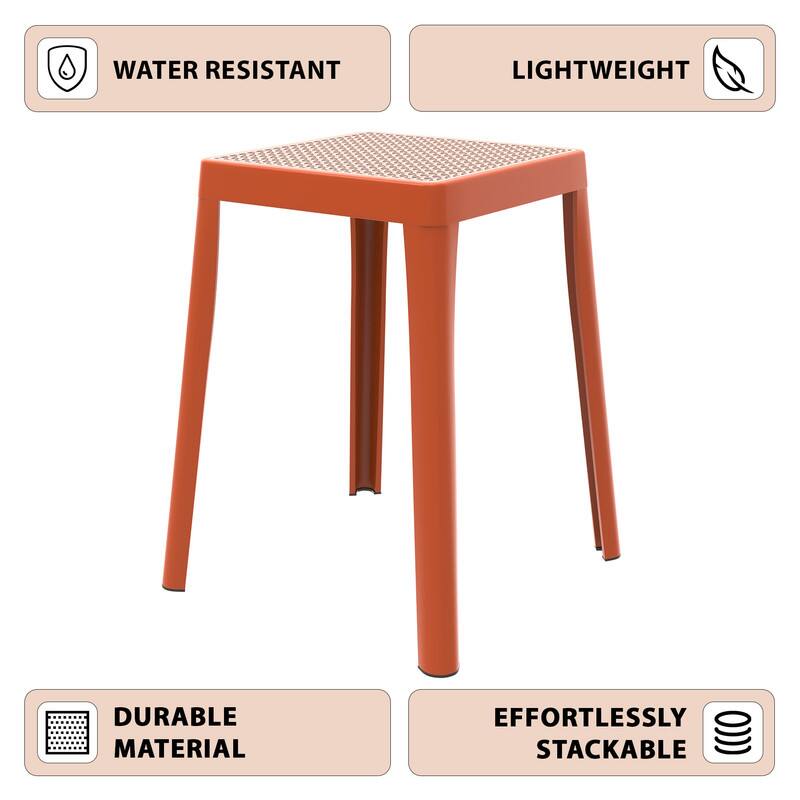 WATER RESISTANT  
LIGHTWEIGHT  
DURABLE MATERIAL  
EFFORTLESSLY STACKABLE
