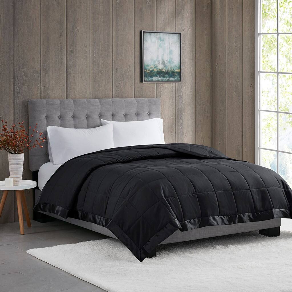 Alt View 1. Gracie Mills - Gracie Mills Larry All-Season Down Alternative Blanket with Satin Trim - Black.