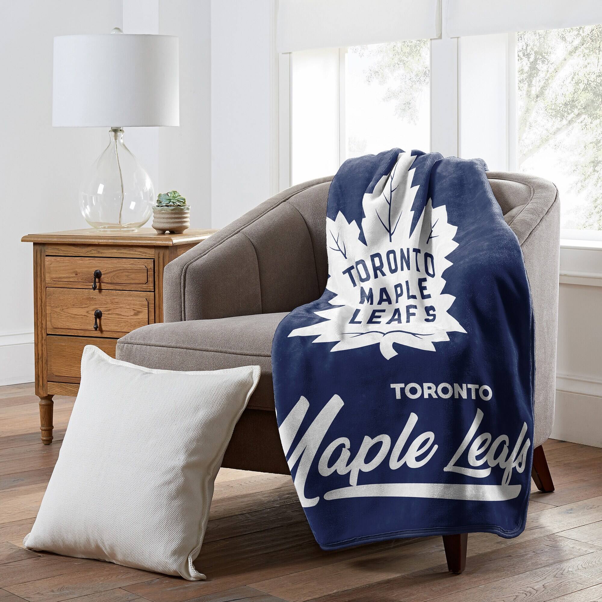 TORONTO MAPLE LEAFS  
TORONTO Maple Leafs
