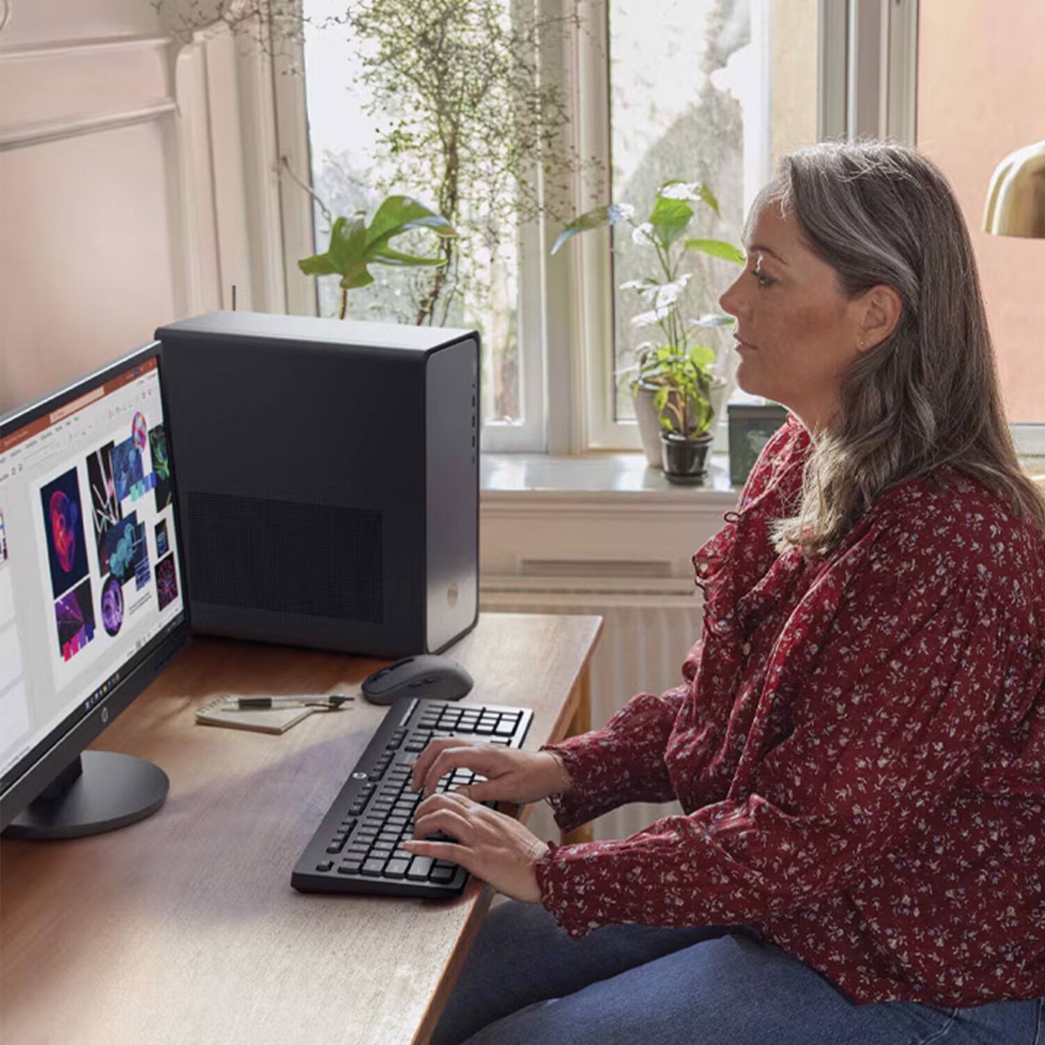 Alt View 5. HP - OmniDesk Desktop - Intel Core i7-14700 with 32GB DDR5 RAM - 2TB SSD - With Adata UC310 64GB USB Flash Drive - Black.