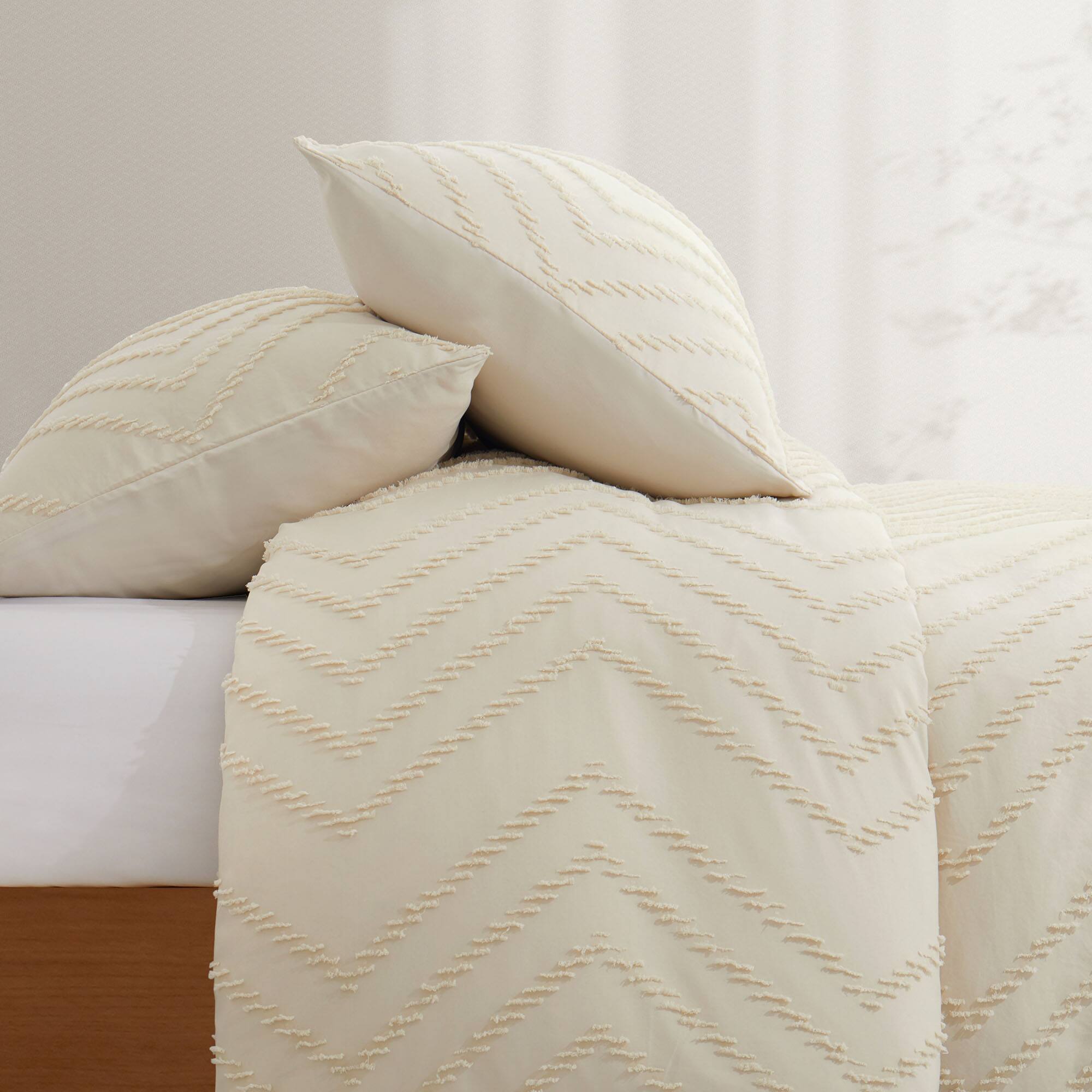 Left. Peace Nest - Peace Nest Tufted Clipped Jacquard Geometric Duvet Cover & Pillowcase Set - Wave Cream.