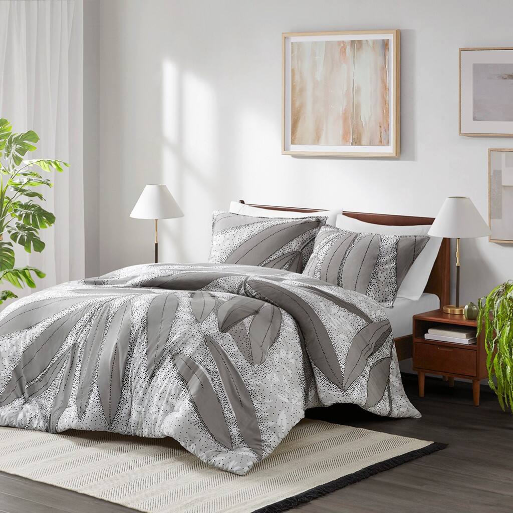 Alt View 4. Gracie Mills - Gracie Mills Paloma Cotton Duvet Cover Set - Gray.