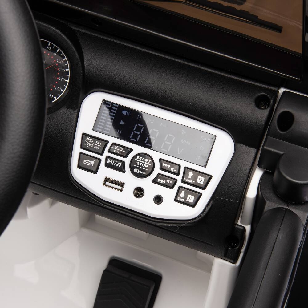 80 90 100 110 120 120 130 140

U FM B 11 Slow Fast B-V MODE u 888 V MHz R D Fast DII/J STOP START KA

LAMP THE DDI Forward Back R