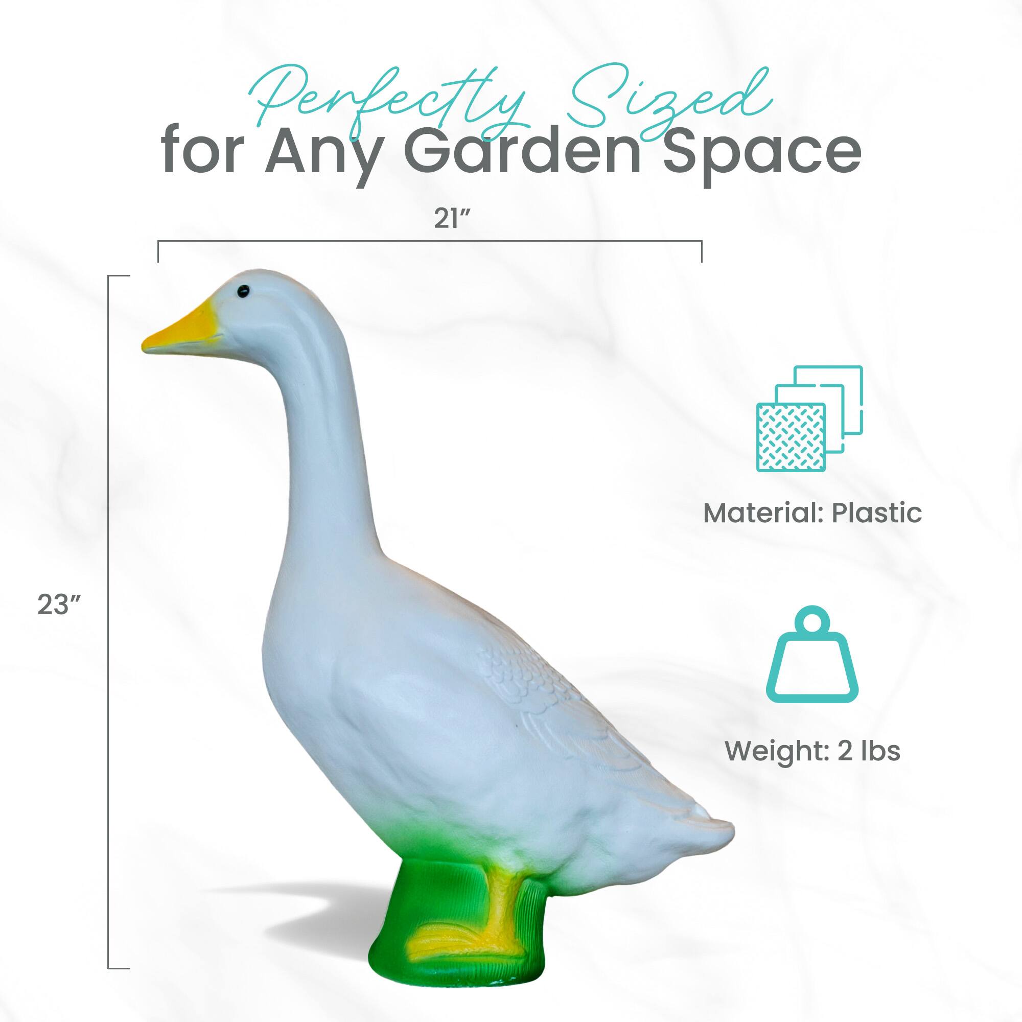 Perfectly Sized for Any Garden Space  
21"  
Material: Plastic  
23"  
Weight: 2 lbs