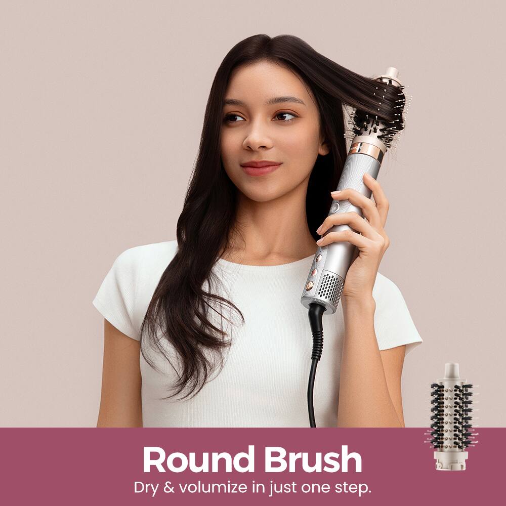 Round Brush  
Dry & volumize in just one step.