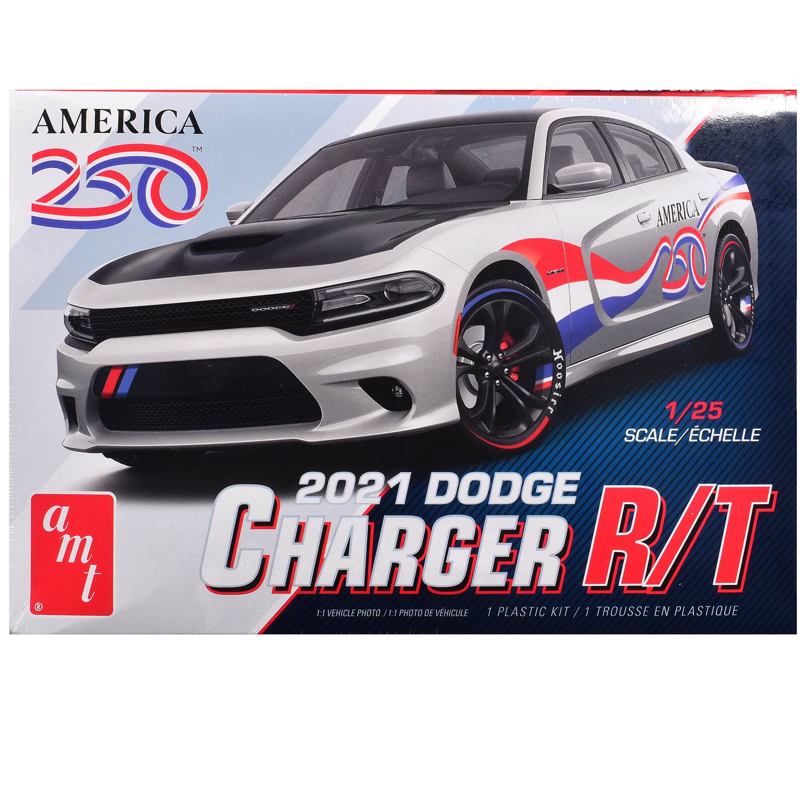 AMERICA TM  
AMERICA  
1/25 SCALE/ECHELLE  
2021 DODGE CHARGER R/T  
1:1 VEHICLE PHOTO / 1 PLASTIC KIT / 1 TROUSSE EN PLASTIQUE