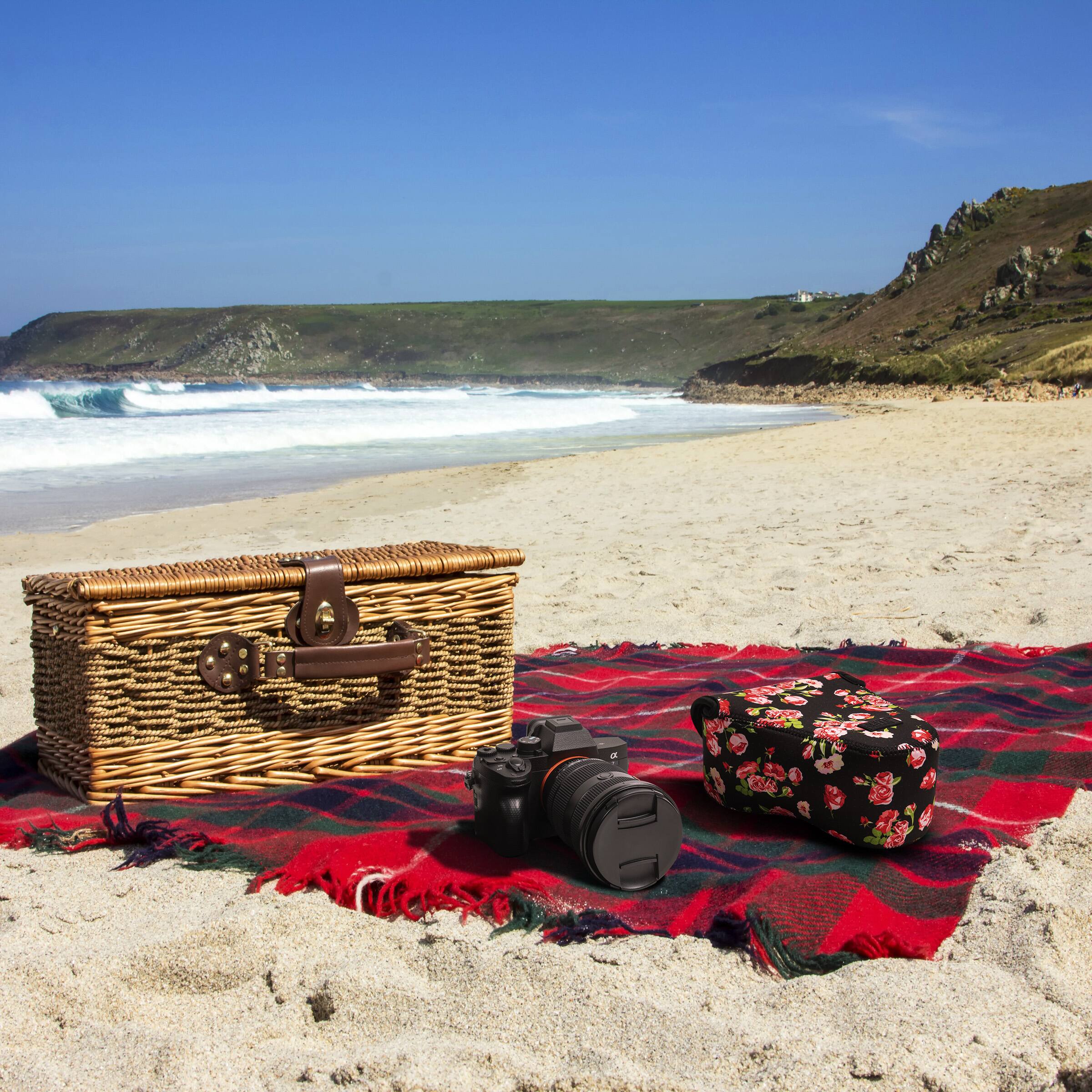 Alt View 7. USA Gear - USA Gear Camera Sleeve (Large) for Mid-Size SLRs - Pocket & Belt Loop (Floral).