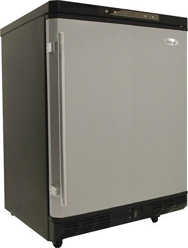 Angle Standard. Vinotemp - 5.3 Cu. Ft. Compact Refrigerator - Black/Stainless.