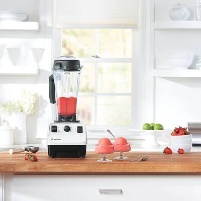 Vitamix 5200 Blender, Professional Grade, Stainless Steel Blades Vitamix 5200 Blender, Professional Grade, Stainless Steel Blades