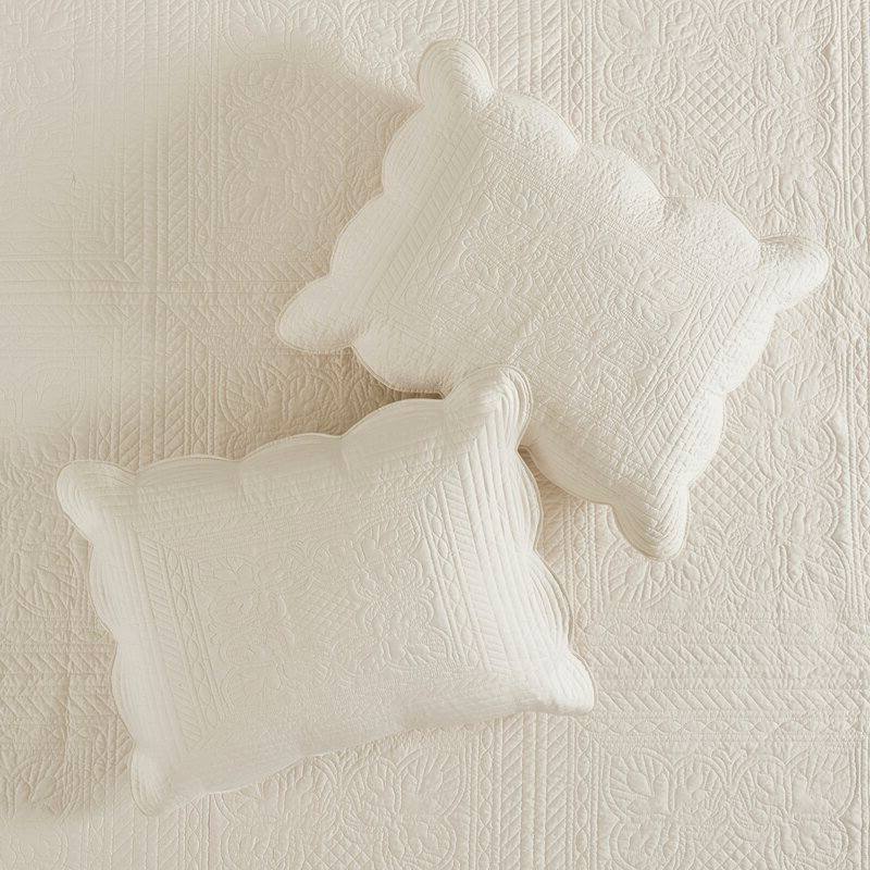 Left. Hivvago - Full/Queen size 3-Piece Reversible Scalloped Edges Microfiber Quilt Set in Cream - Cream.