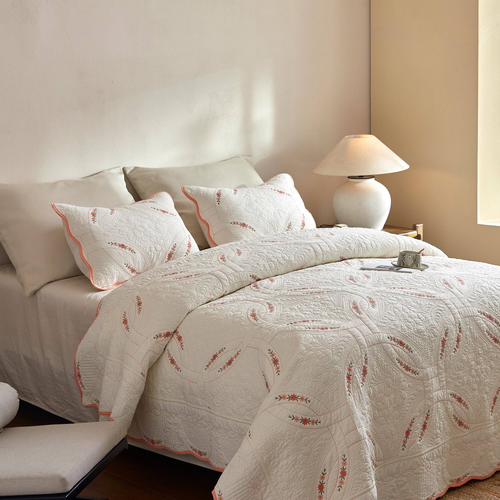Angle. MarCielo - Marcielo 3 Pieces Cotton French Country Quilt Bedspread Set Floral Embroidery - White.