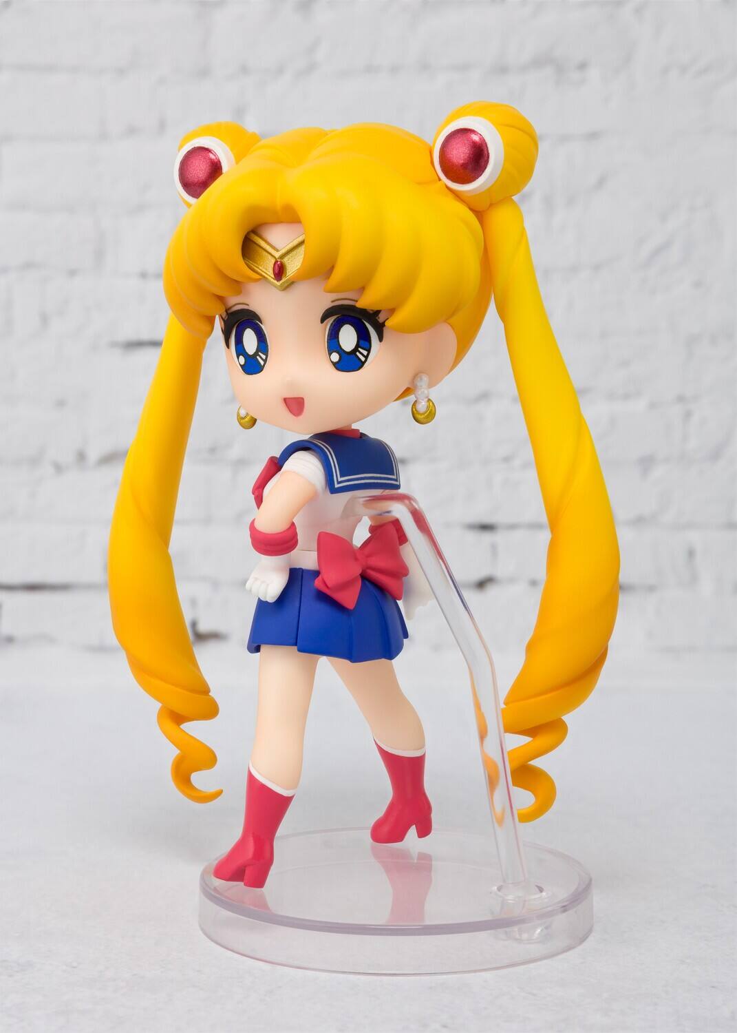 TAMASHII NATIONS - Pretty Guardian Sailor Moon Cosmos
