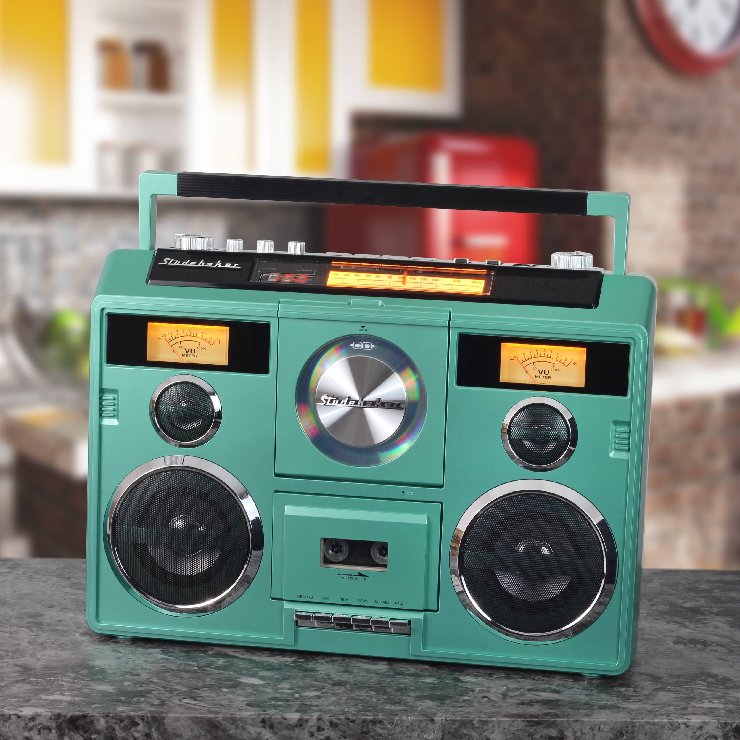 The text on the image reads "Studebaker A00 - - - Ne - Wmie "2 2 - vu - adda I CO Tinsee - LV - Studebaker Stid NC | | : adass - - i CNM PECEES."