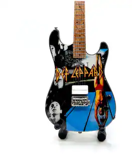 PopMarket - Def Leppard - The Mini Axe - Def Leppard - High 'n' Dry - Mini Guitar Replica Collectible - COLLECTIBLES - Multicolor