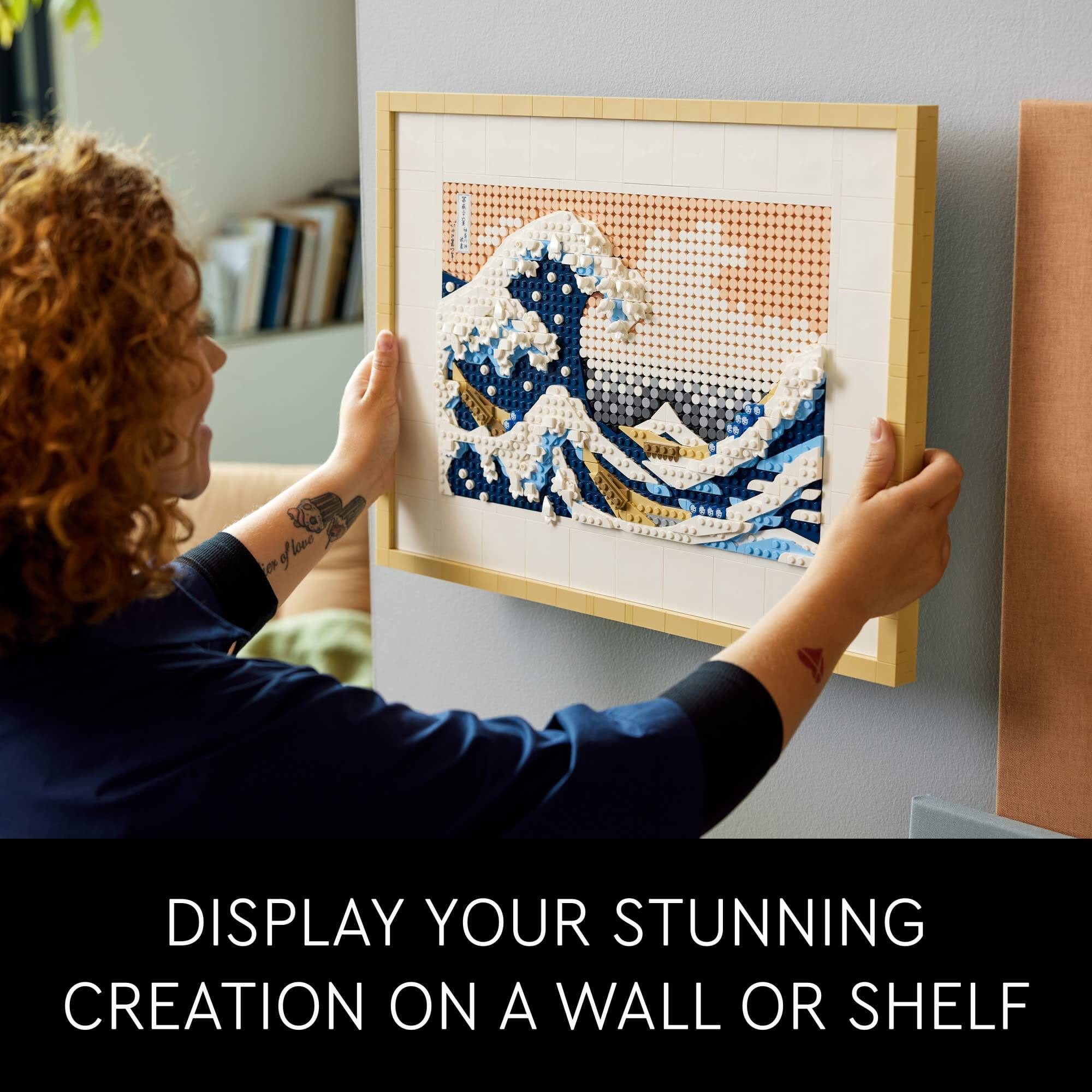 DISPLAY YOUR STUNNING CREATION ON A WALL OR SHELF
