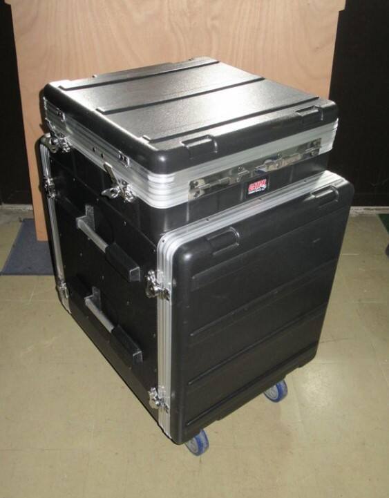 Alt View 2. Gator - 10U Top, 12U Bottom Pop-Up Console Rack Case, Molded Polyethylene with 4-Inch Casters.
