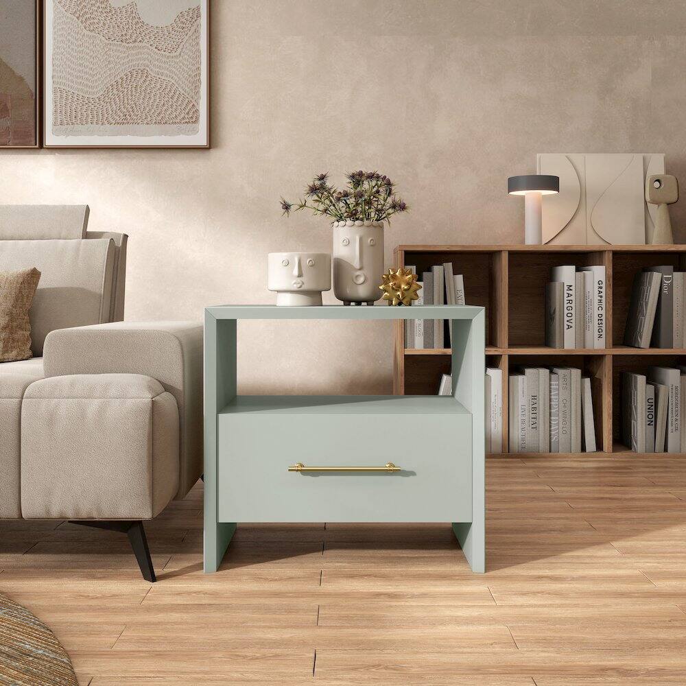 E MARGOVA GRAPHIC DESIGN  
Dior  
LINE  
MATER  
HABITAT  
ARTS  
Cse  
WINDL  
a  
UNION  
SWVSrYS