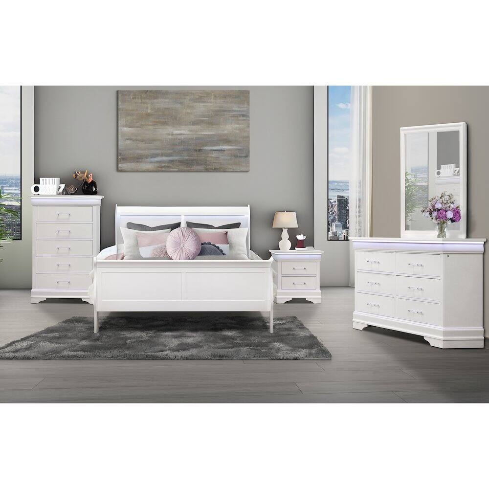 Front. Global Furniture USA - Contemporary Charlie White Queen Bed In A Box - White.