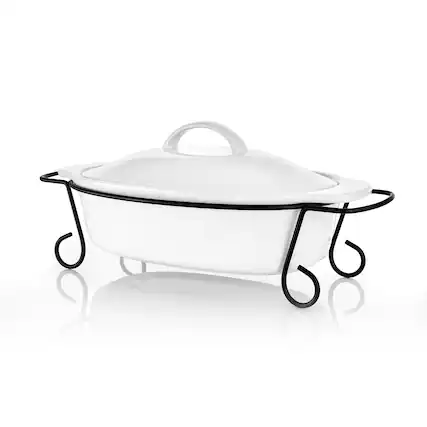Front. Gibson - Gibson Elite Gracious Dining 2 Piece Oval Stoneware Bakeware with Lid and Metal Rack - White.