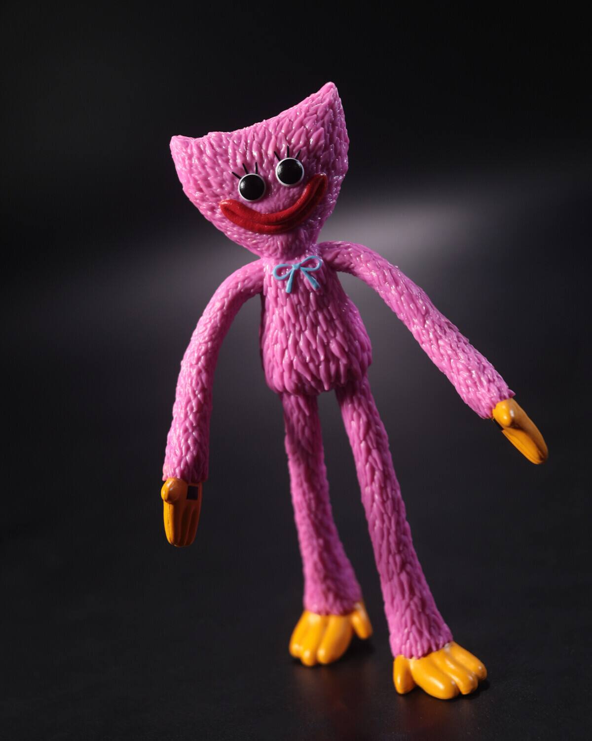 Alt View 1. McFarlane Toys - McFarlane Toys - Poppy Playtime - Kissy Missy 4.5" Bendable Figure   - COLLECTIBLES - Multicolor.