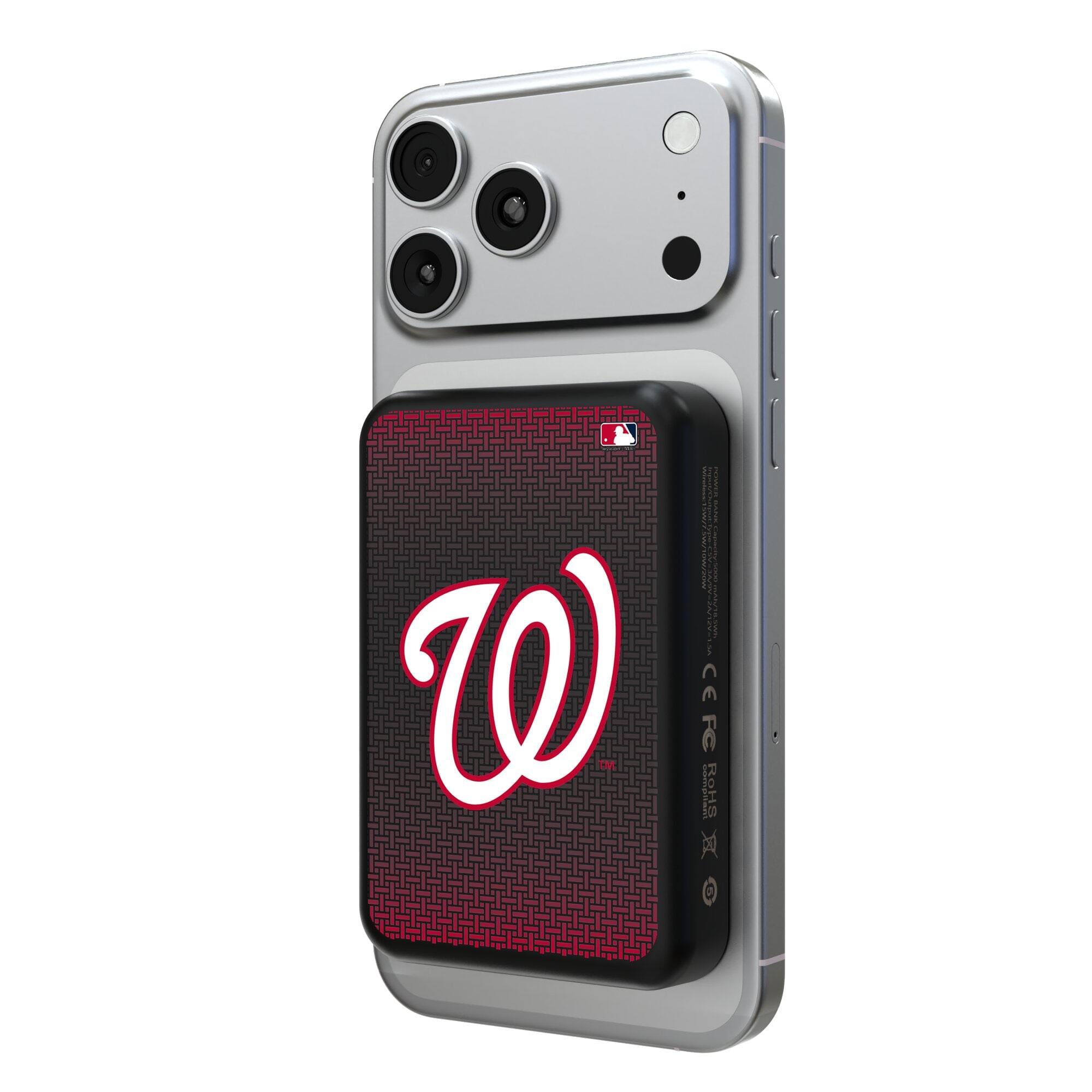 Front. Keyscaper - Washington Nationals Wireless Magnetic Power Bank - Black.