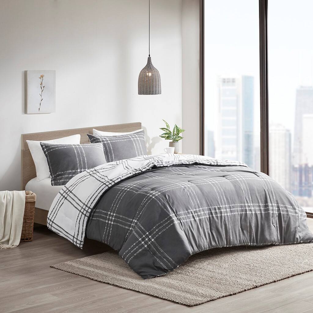 Alt View 1. Gracie Mills - Gracie Mills Merryn Reversible Plaid Comforter Set - White/Gray.