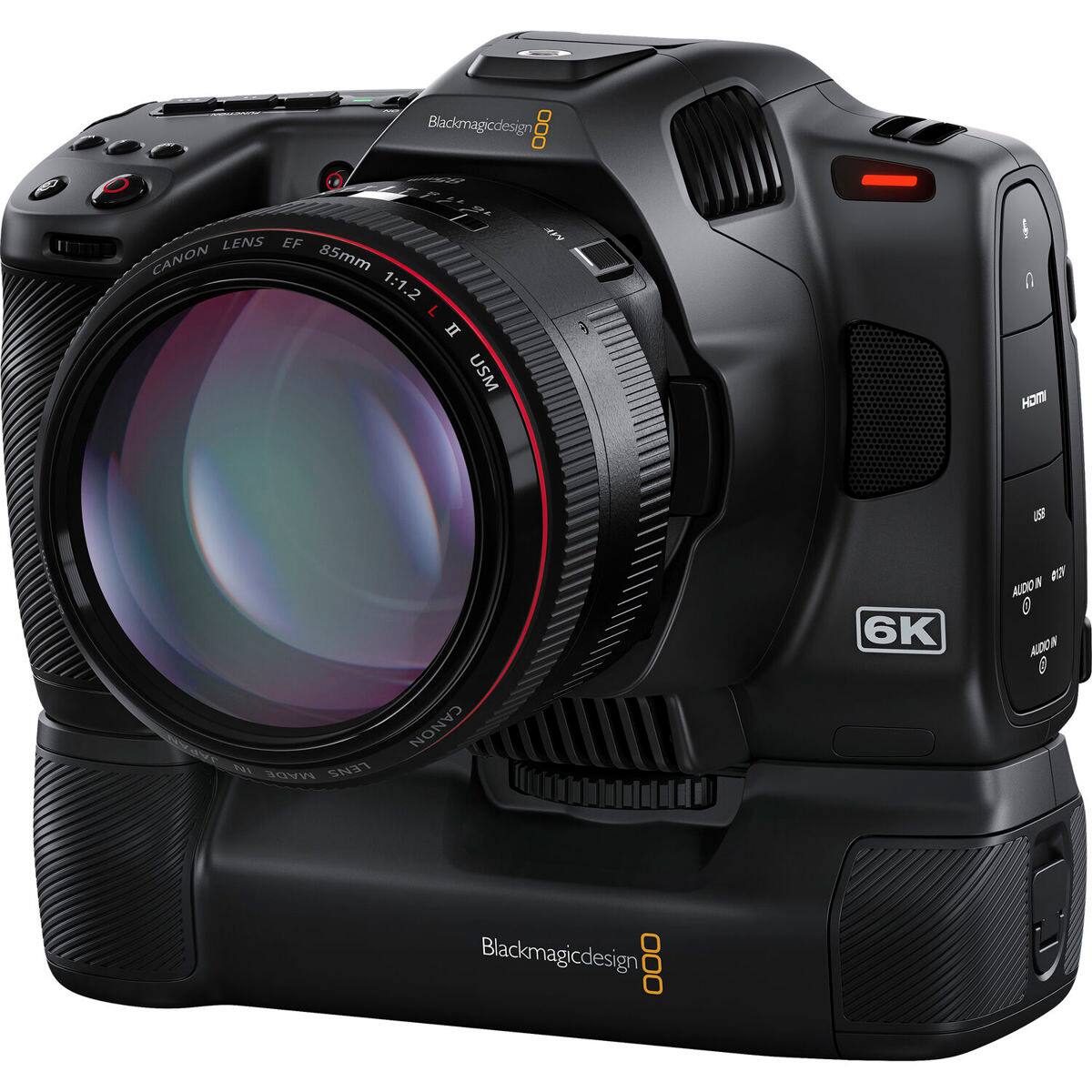 Blackmagicdesign 000

LENS EF CANON 85mm 1:1.2 II USM

aw

HDMI

usa

JAPAN IN LENS MADE

CANON

6K

AUDIO IN / AUDIO OUT

Blackmagicdesign 000