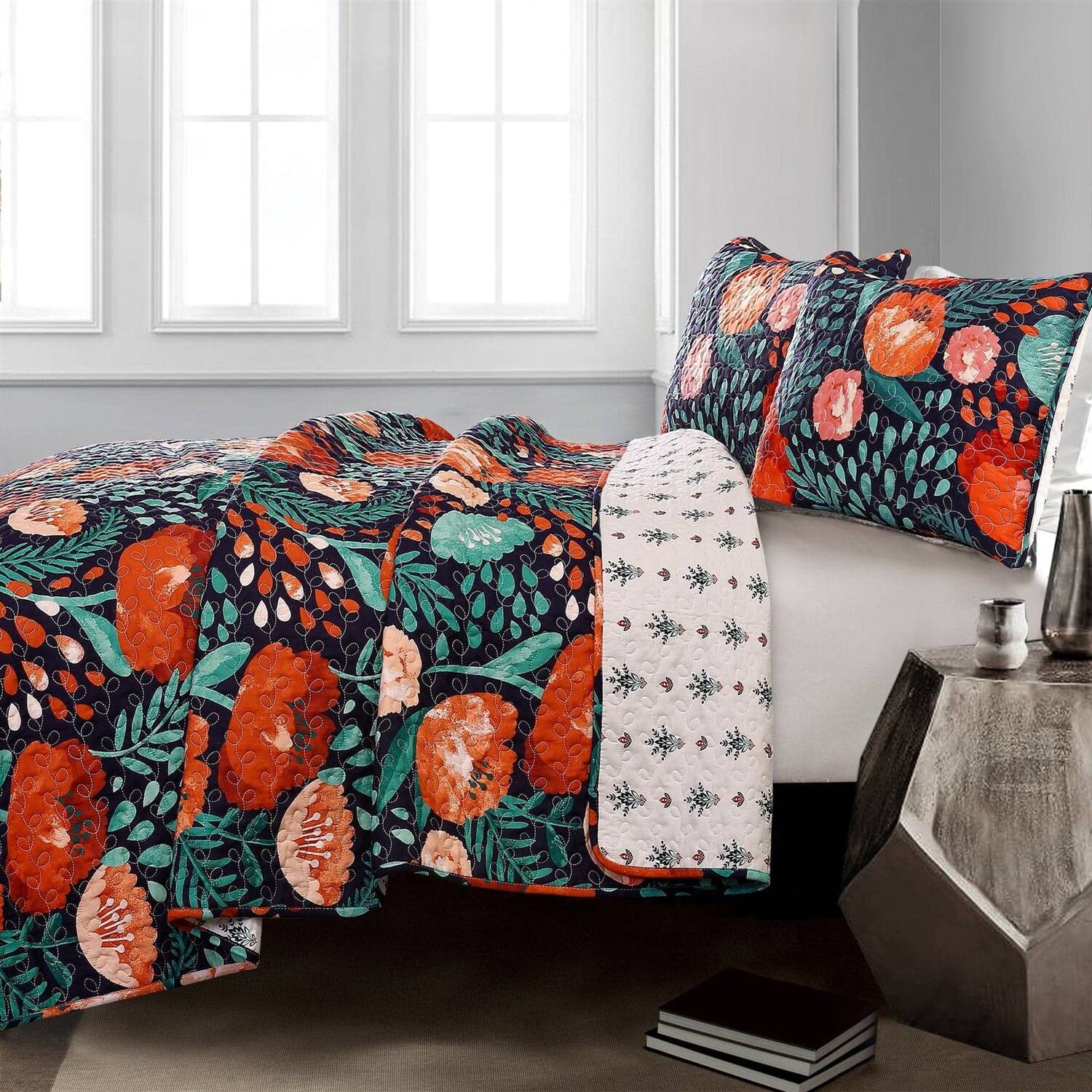 Angle. Hivvago - King size Boho Floral Red Poppy Navy Teal Lightweight 3 Piece Cotton Quilt Set - Red Poppy Navy.