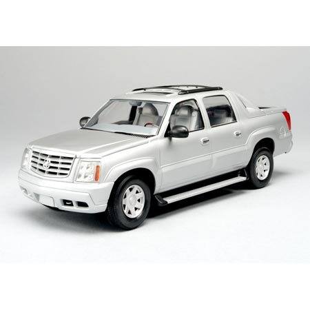 Alt View 1. AMT - 2005 Cadillac Escalade EXT Model Kit Rides Magazine AMT / ERTL - Multi.