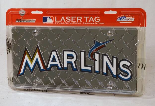 RICO Industries, Inc.
TAG EXPRESS
LASER TAG
DURABLE ACRYLIC MIRROR • INDOOR OR OUTDOOR
MADE IN THE USA
MARLINS
