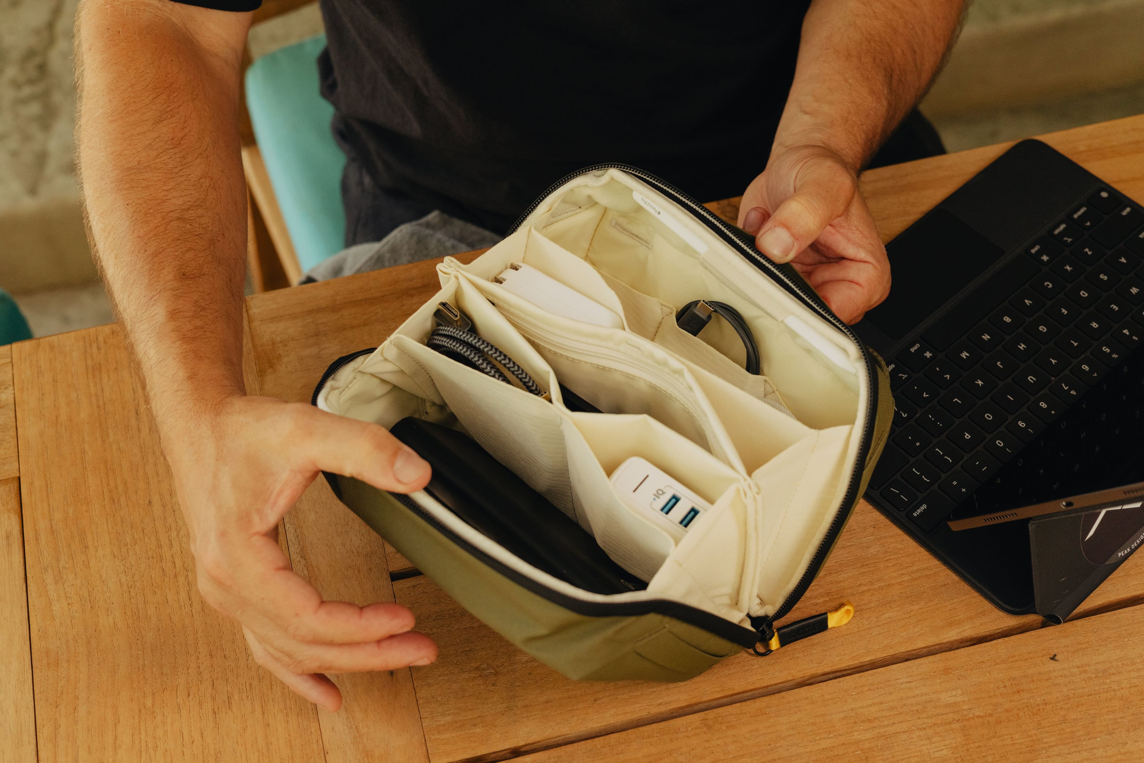 Sure, here is the corrected text:
"SUTUs I I . 1 4 A I ne M A M u a < F E - 0 - - Z - 3 L I om E e A am t A . K C ~ V - L - - TM .. 0 -. 9 D - a . 0 - - - - - - - a > - + - - / PERE"