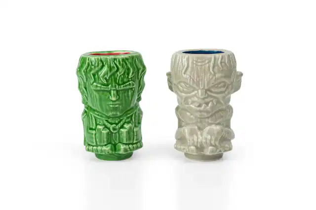 Front. ThinkGeek - Geeki Tikis Lord Of The Rings Frodo & Gollum Mini Muglets | 2-Ounce Ceramic Mugs - Green.