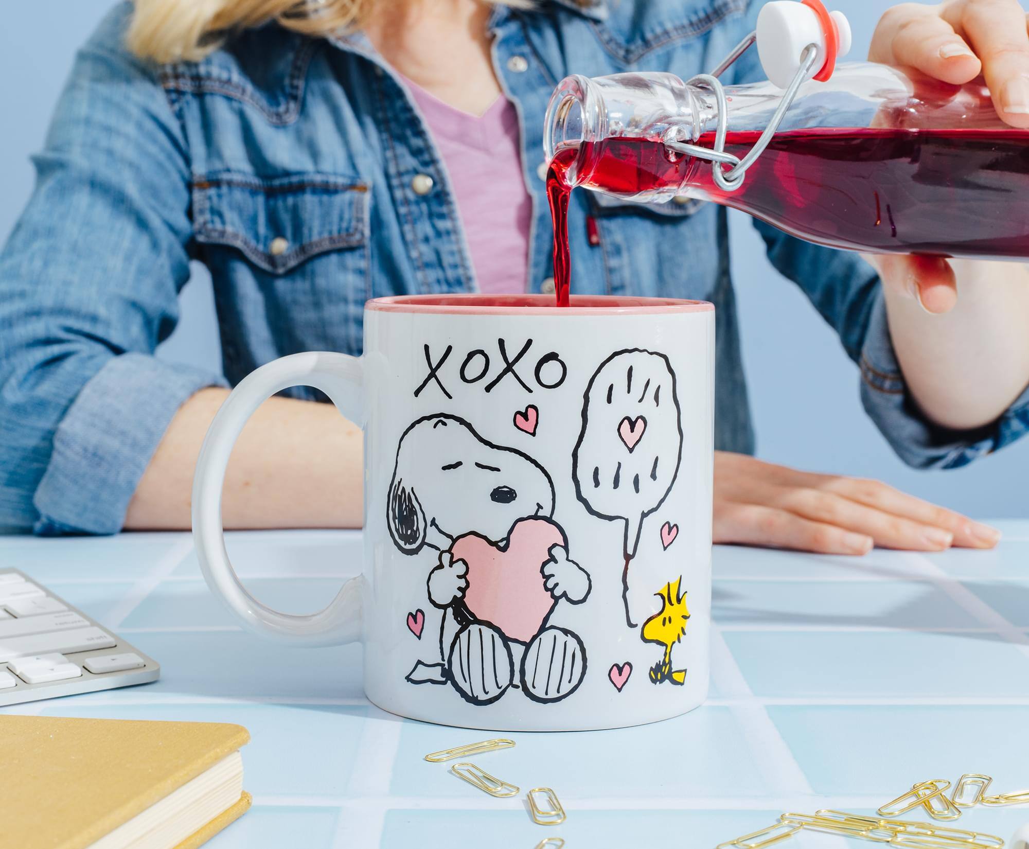 Alt View 2. Silver Buffalo - Peanuts Snoopy and Woodstock Valentine's Day "XOXO" Ceramic Mug | Hold 20 Ounces - White.