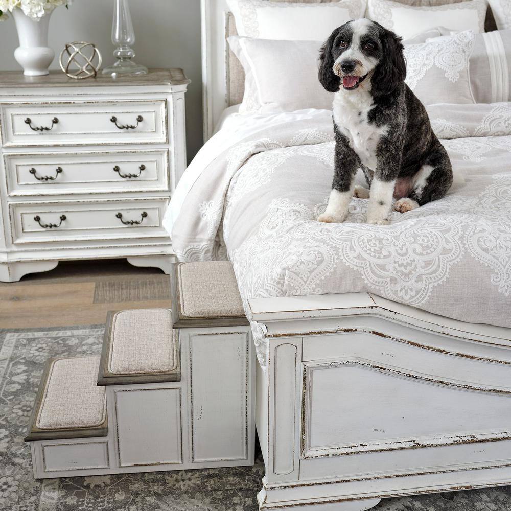 Alt View 2. Liberty Furniture Industries - Magnolia Manor Pet Steps in Antique White - White.