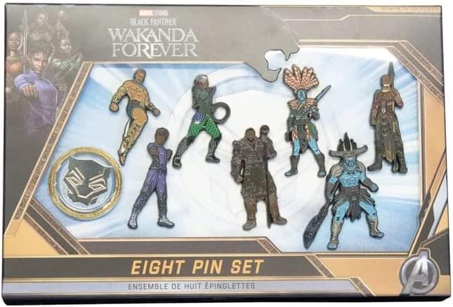 BLACK PANTHER  
WAKANDA FOREVER  

EIGHT PIN SET  
ENSEMBLE DE HUIT EPINGLETTES