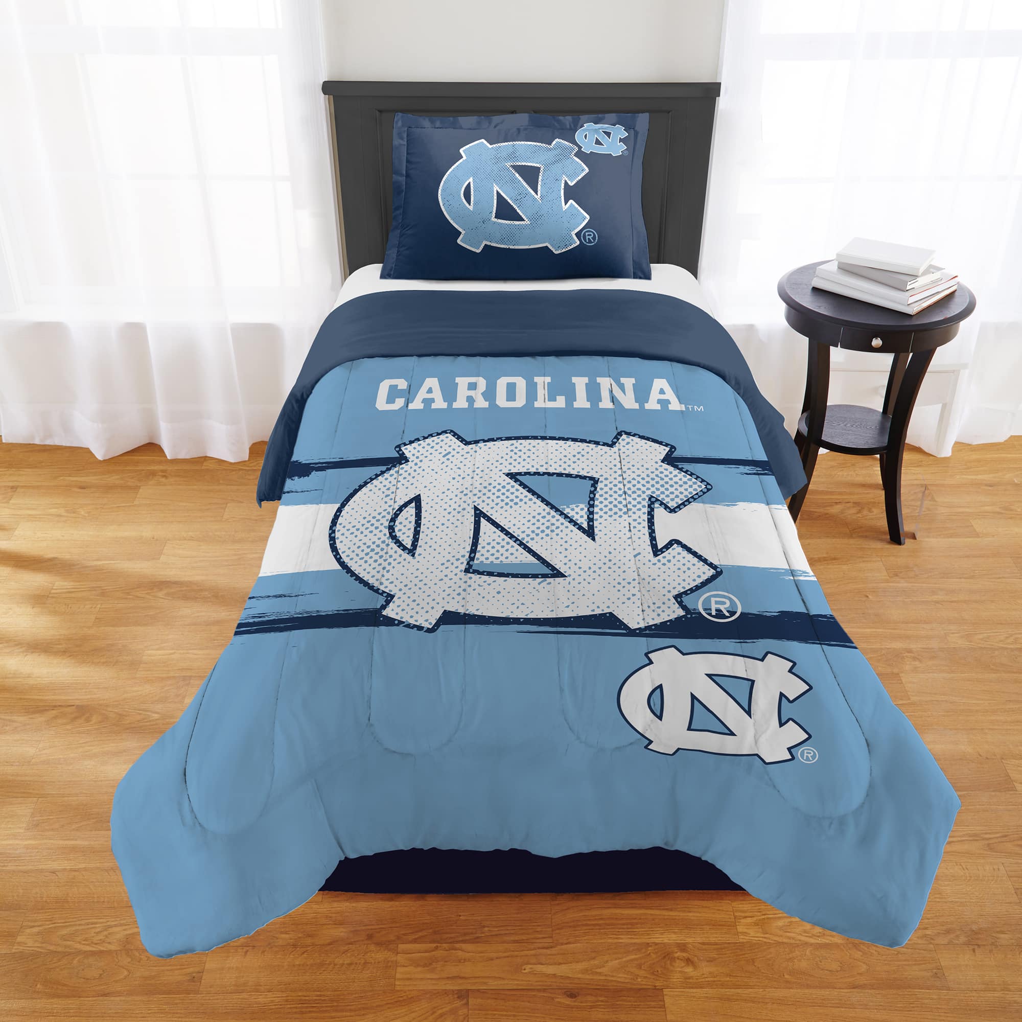 Sweet Home Collection - NCAA North Carolina Tar Heels Comforter & Sham Set- Twin/Twin XL - Multicolored