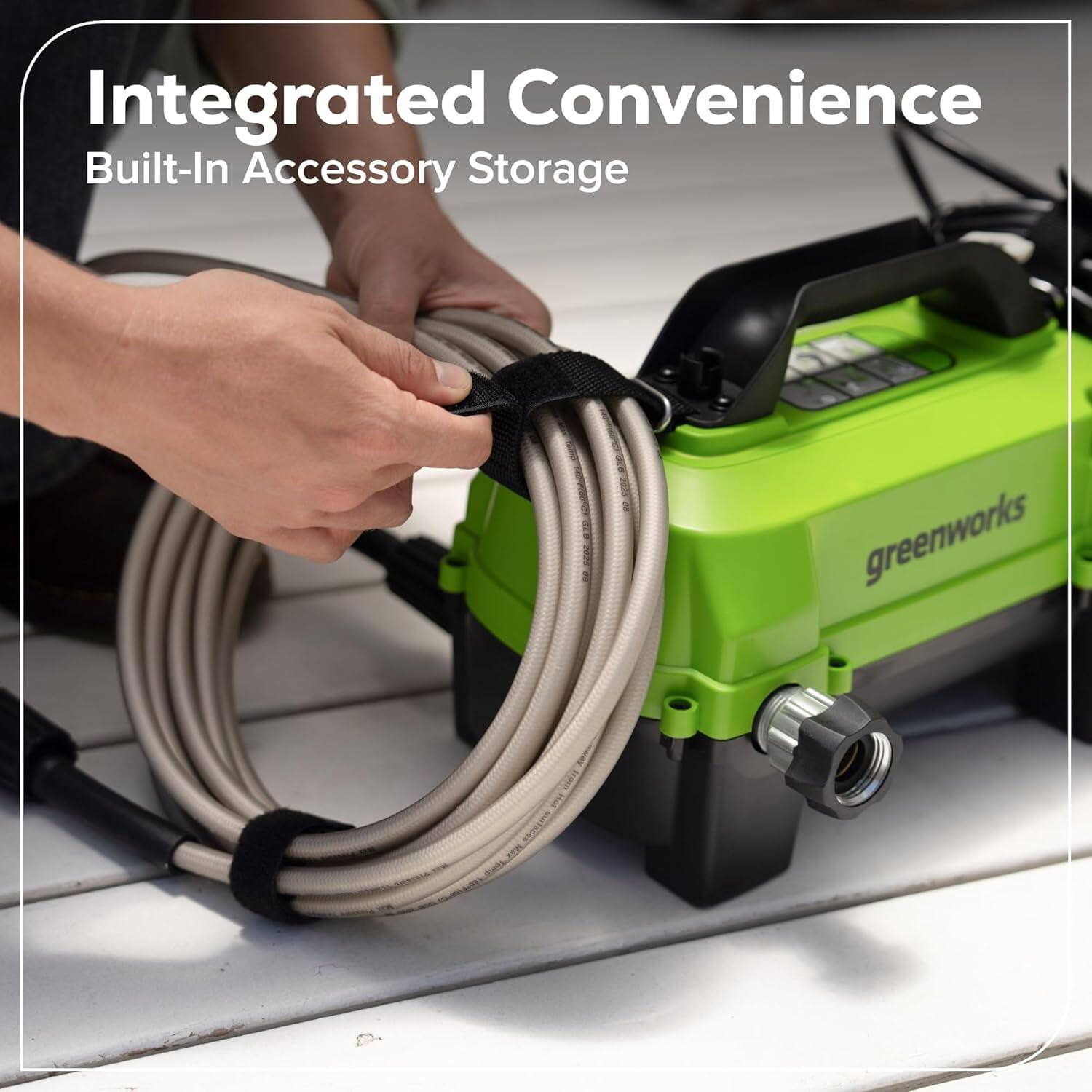 Integrated Convenience  
Built-In Accessory Storage