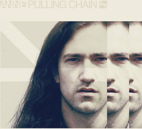 ANNE PULLING CHAIN